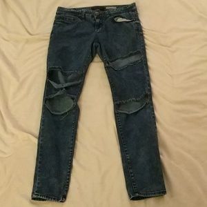 Ripped jeggings
